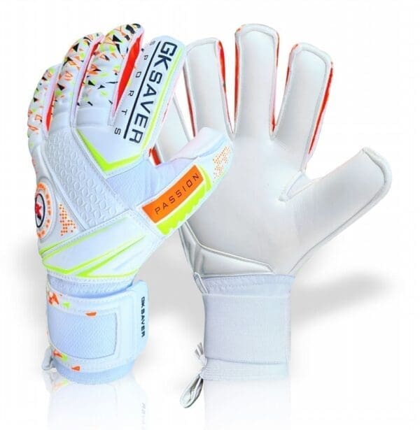 Best football goalkeeper Gloves uk